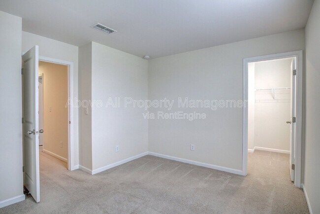 Building Photo - 1026 Bent Willow Dr