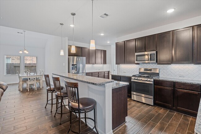 Building Photo - 4715 Painted Bunting Ln