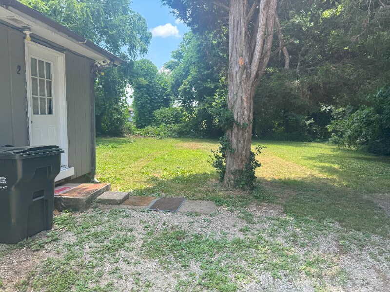 Building Photo - 258 W Vine St