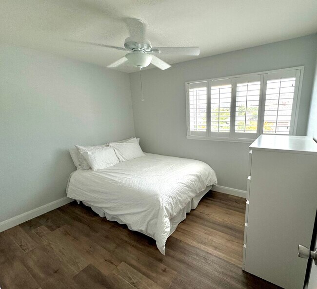 Building Photo - 10692 Braverman Dr