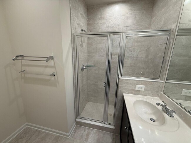 Building Photo - 23910 Catawba Hill Dr