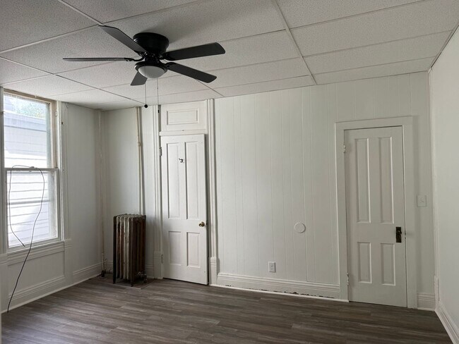 Building Photo - 1038 Heath St