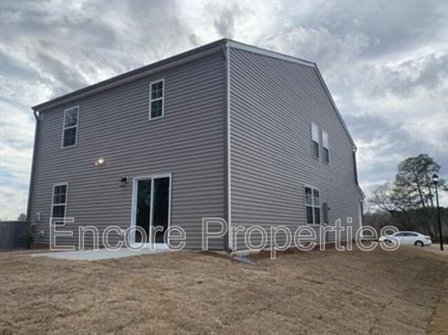 Building Photo - 800 Bellewood Gardens Dr