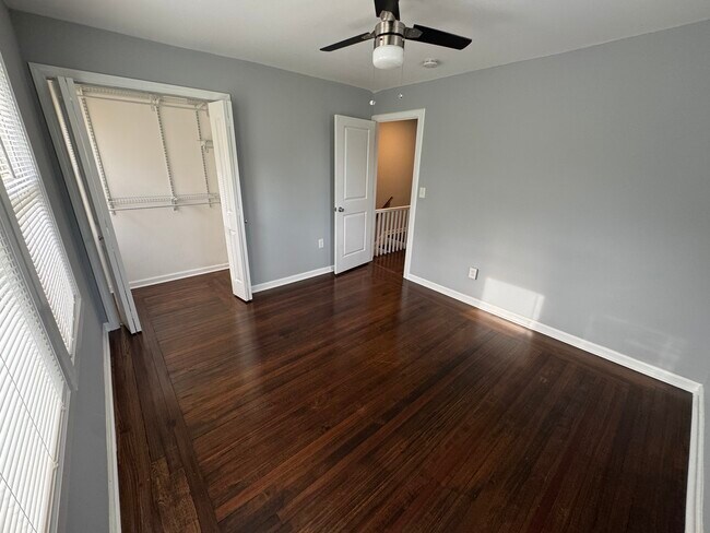 Building Photo - 437 Wheaton Ave