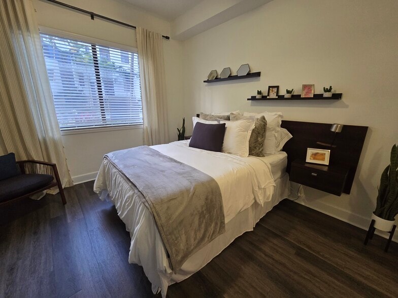 Building Photo - 8185 NW 42nd St