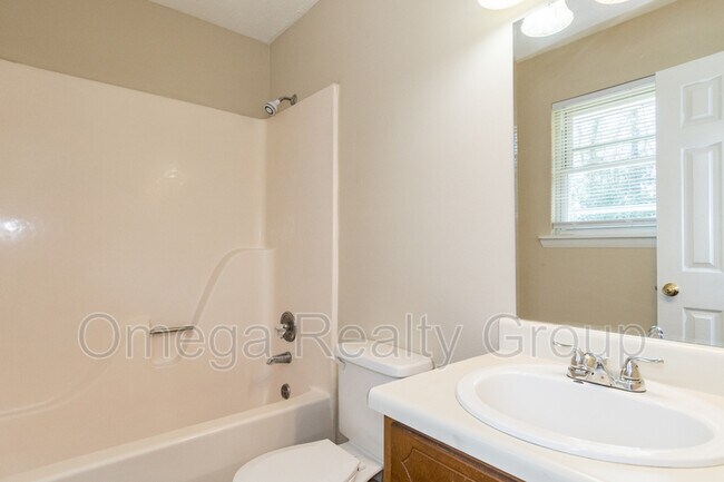 Building Photo - 2600 Fitzgerald Rd