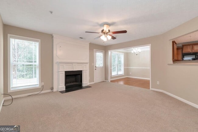 Building Photo - 2020 Briar Creek Ct NE