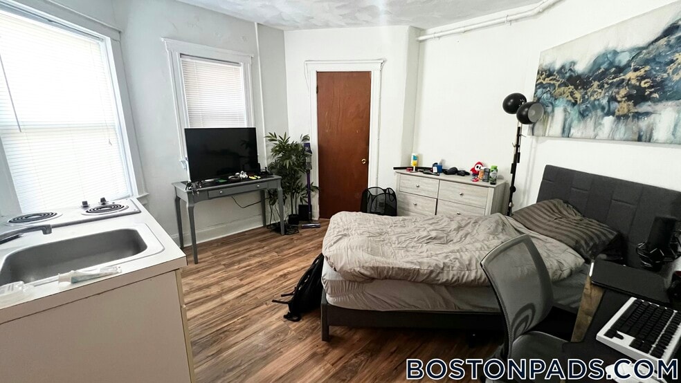 Building Photo - 16-20 Westland Ave.