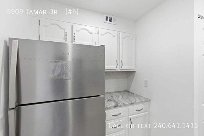 Building Photo - 5909 Tamar Dr