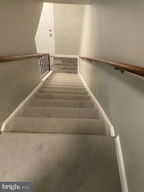 Building Photo - 352 Jackson St