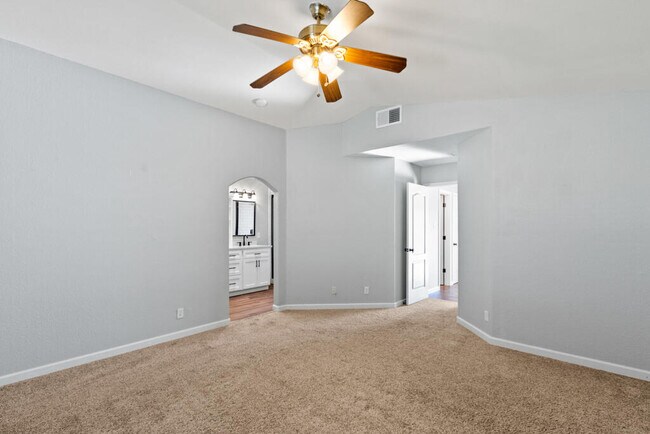 Building Photo - 1420 Desierto Rico Ave
