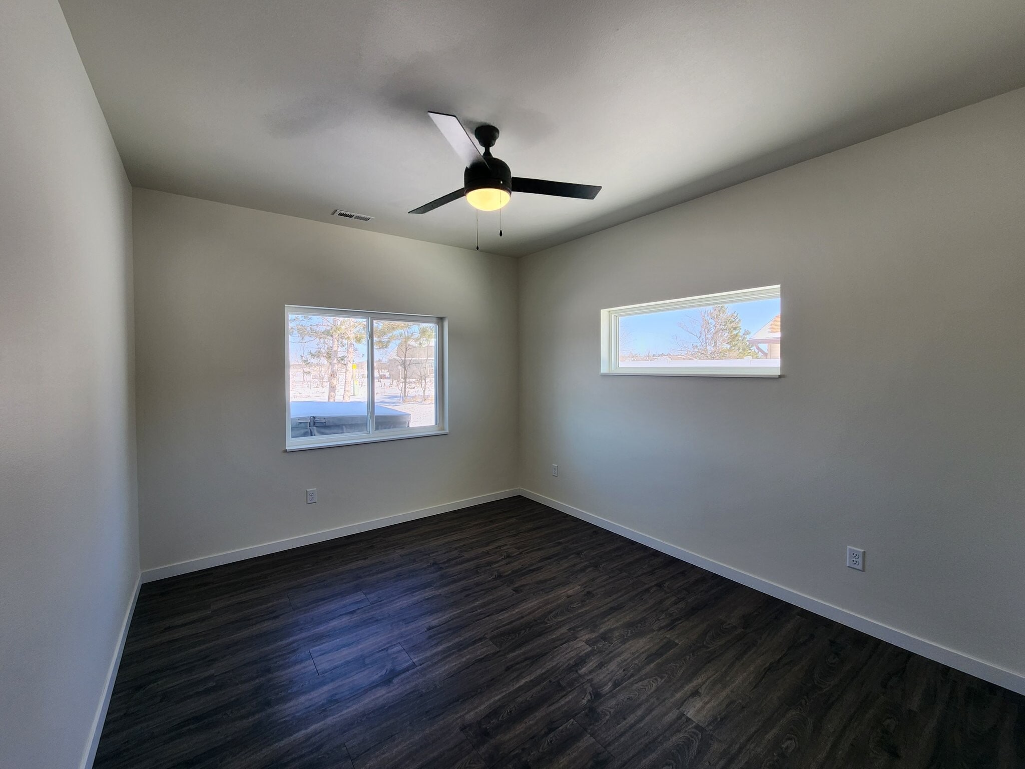 Building Photo - 812 7th St SW