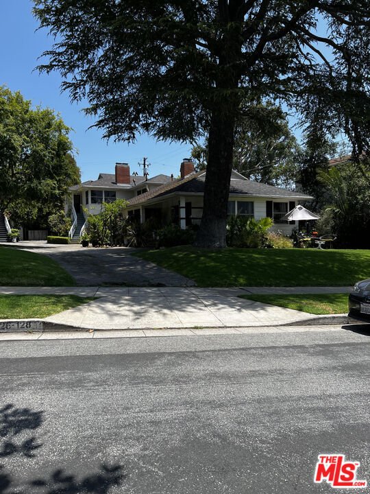 Primary Photo - 130 S Bowling Green Way