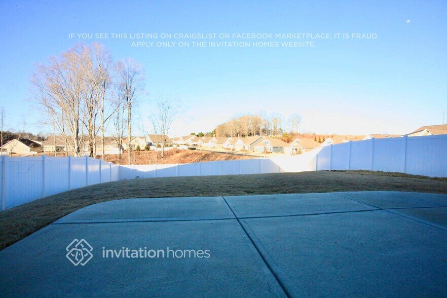 Building Photo - 7836 Sawgrass Ln