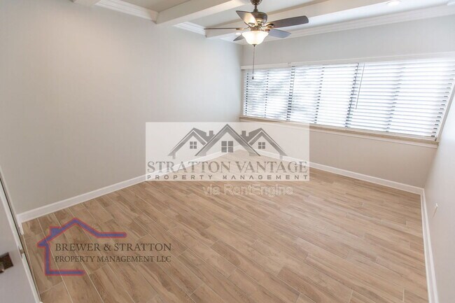 Building Photo - 351 E Thomas Rd