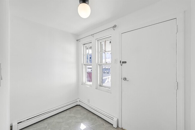 Building Photo - 237 73rd St