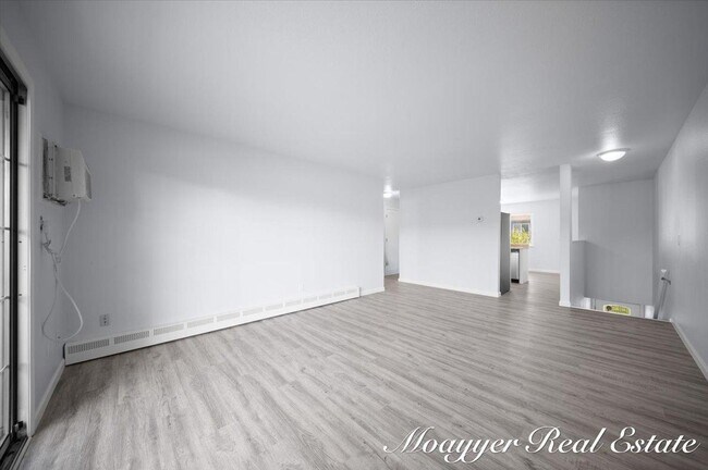 Building Photo - 1041 Abbey Ct