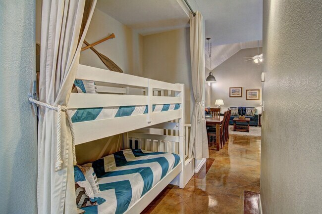 Building Photo - 2211 TX-361