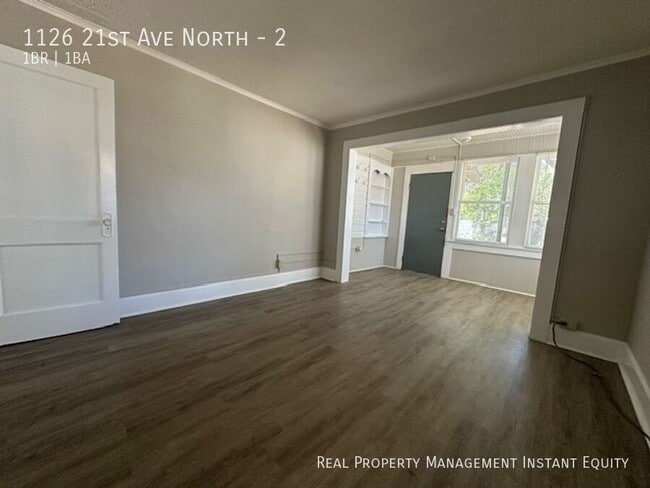 Building Photo - 1126 21st Ave N