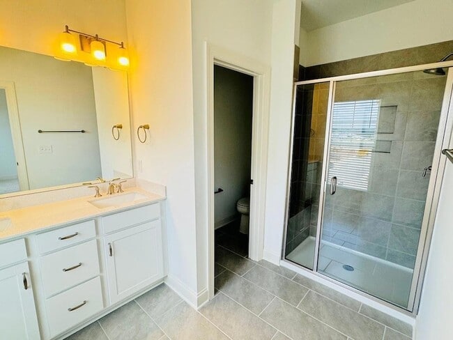 Building Photo - 511 Richland Crst Ln