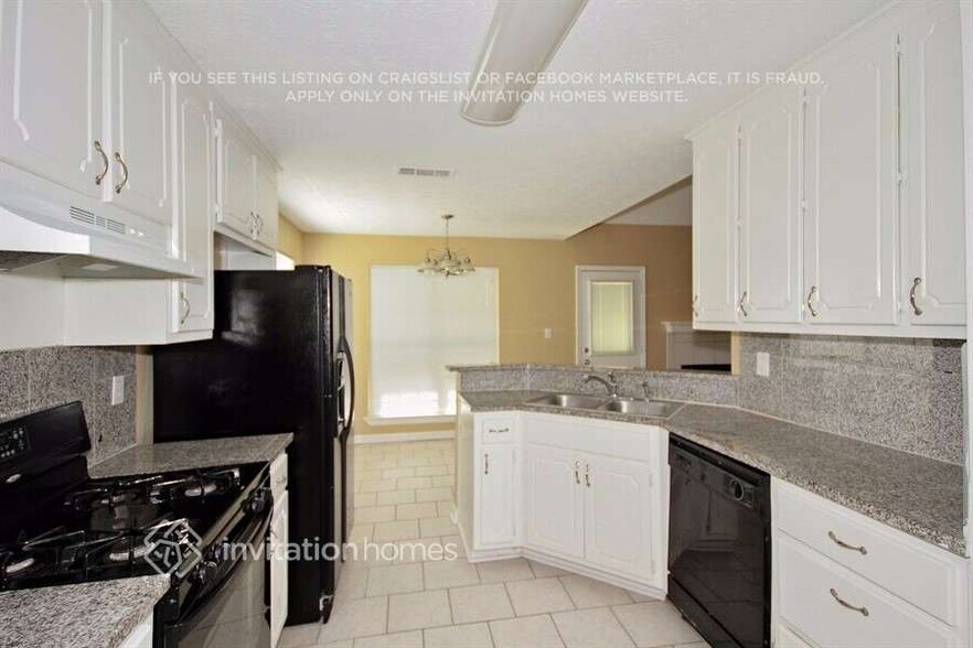 Building Photo - 108 Bugle Way