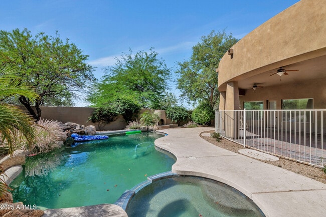 Building Photo - 8535 E Preserve Way