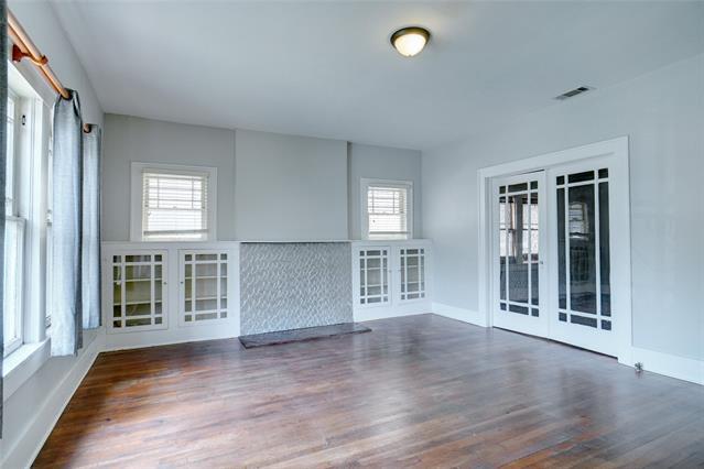 Building Photo - 916 W Hickory St
