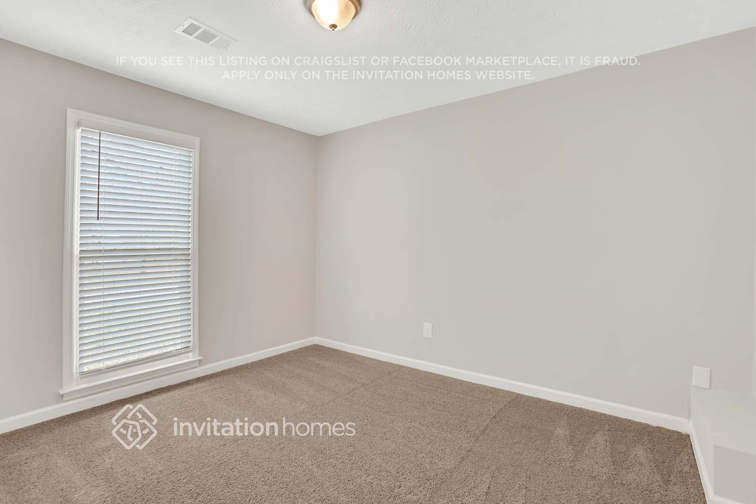 Building Photo - 2628 Laurel Woods Ln SE