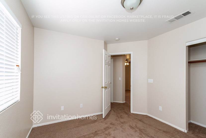 Building Photo - 9590 Friant St