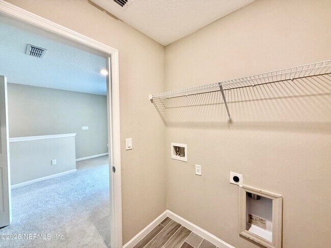 Building Photo - 1193 Beach Dune Dr