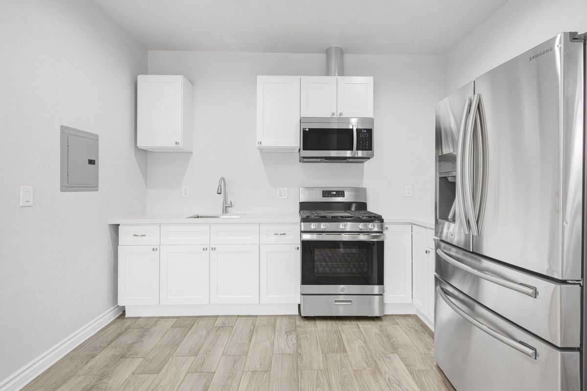 Building Photo - 8459 O'Melveny Ave