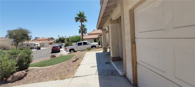 Building Photo - 2813 Cacto Ct