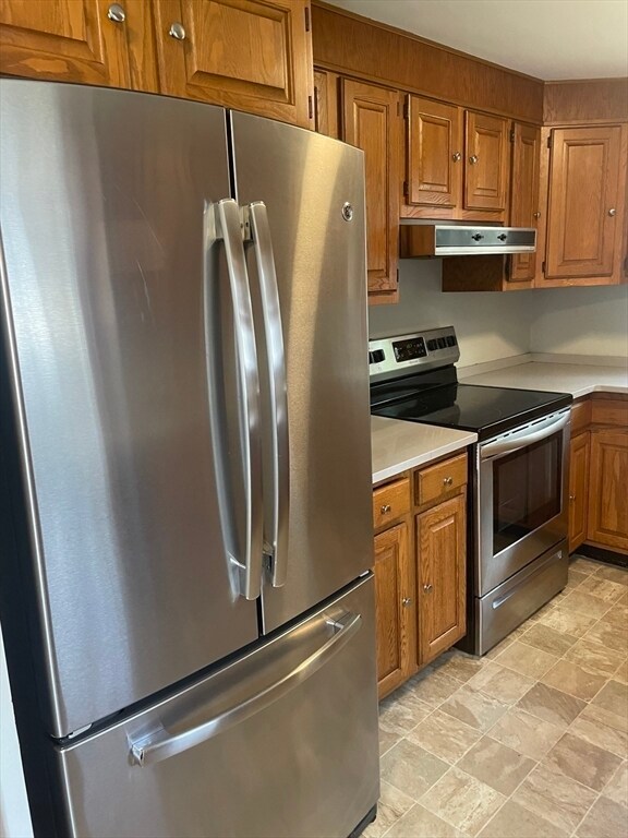 Building Photo - 86 Pond St