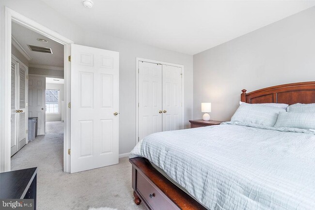 Building Photo - 42754 Montevista Square