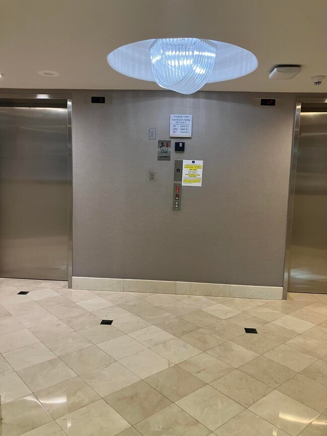 Building Photo - 3370 Hidden Bay Dr