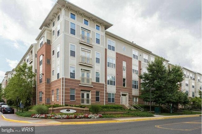 Building Photo - 2765 Centerboro Dr
