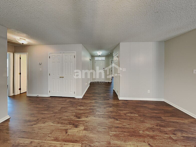 Building Photo - 3416 Braefield Dr