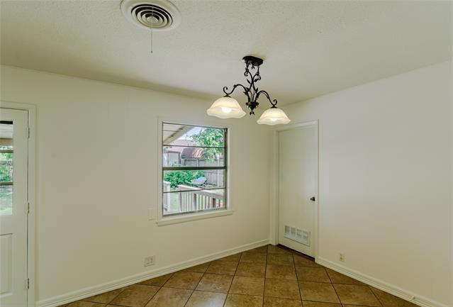 Building Photo - 816 S Burdette Ave