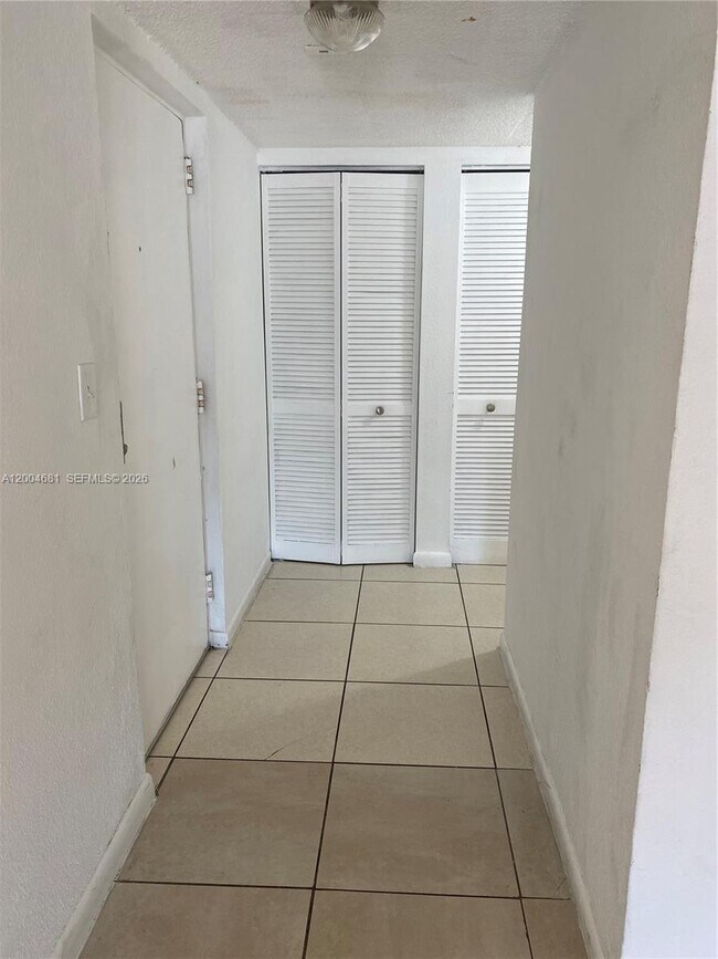 Building Photo - 17600 NW 68th Ave