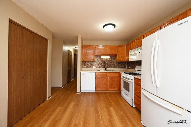 Building Photo - 340 Woodridge Cir
