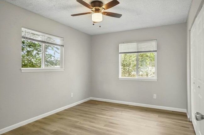 Building Photo - 1120 Mazatlan Cir