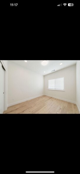 Room #1 - 3922 Fig St