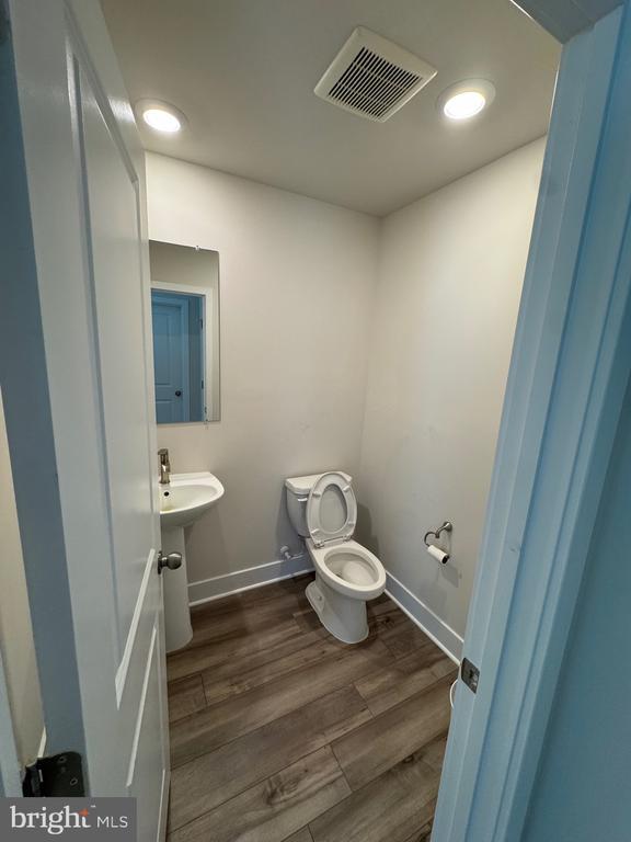 Building Photo - 4151 Skipton Pl