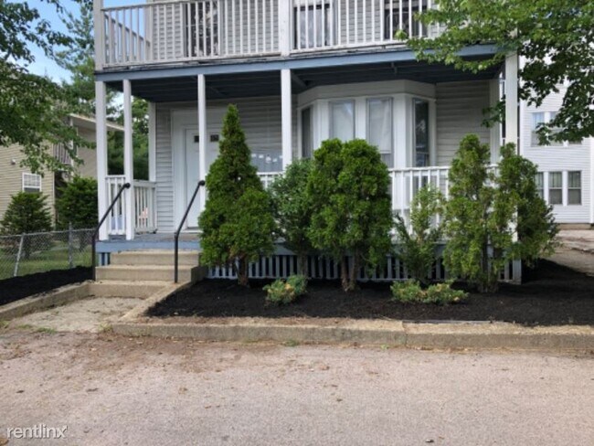 Building Photo - 1 br, 1 bath Apartment - 322 Central St