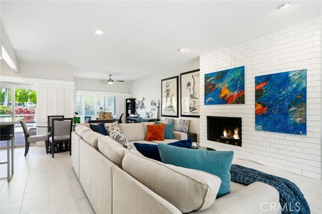 Building Photo - 46125 Burroweed Ln