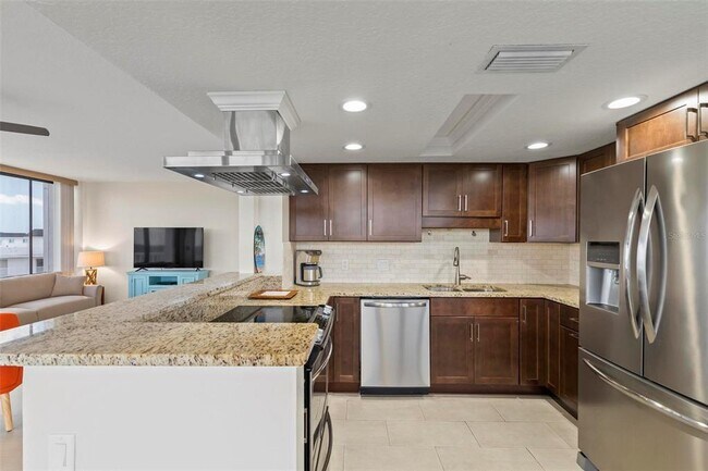 Building Photo - 3580 S Ocean Shore Blvd