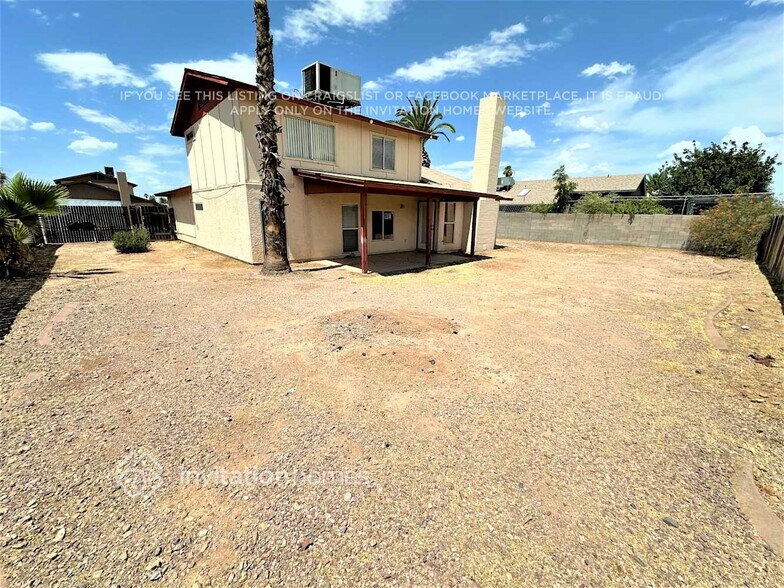Building Photo - 1615 W Curry Dr
