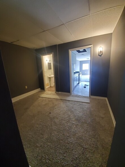 bedroom 2 - 926 Kinzler Ave