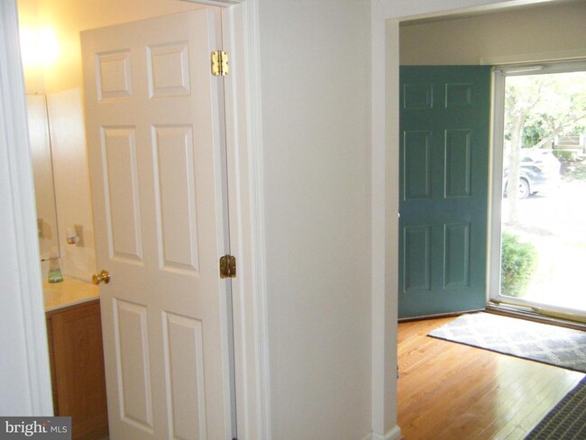 Building Photo - 467 Glenn Rose Cir