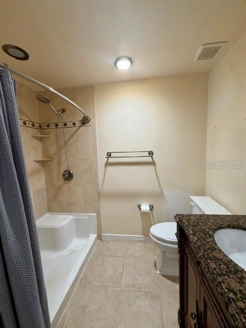 Building Photo - 5171 Lazy Oaks Dr